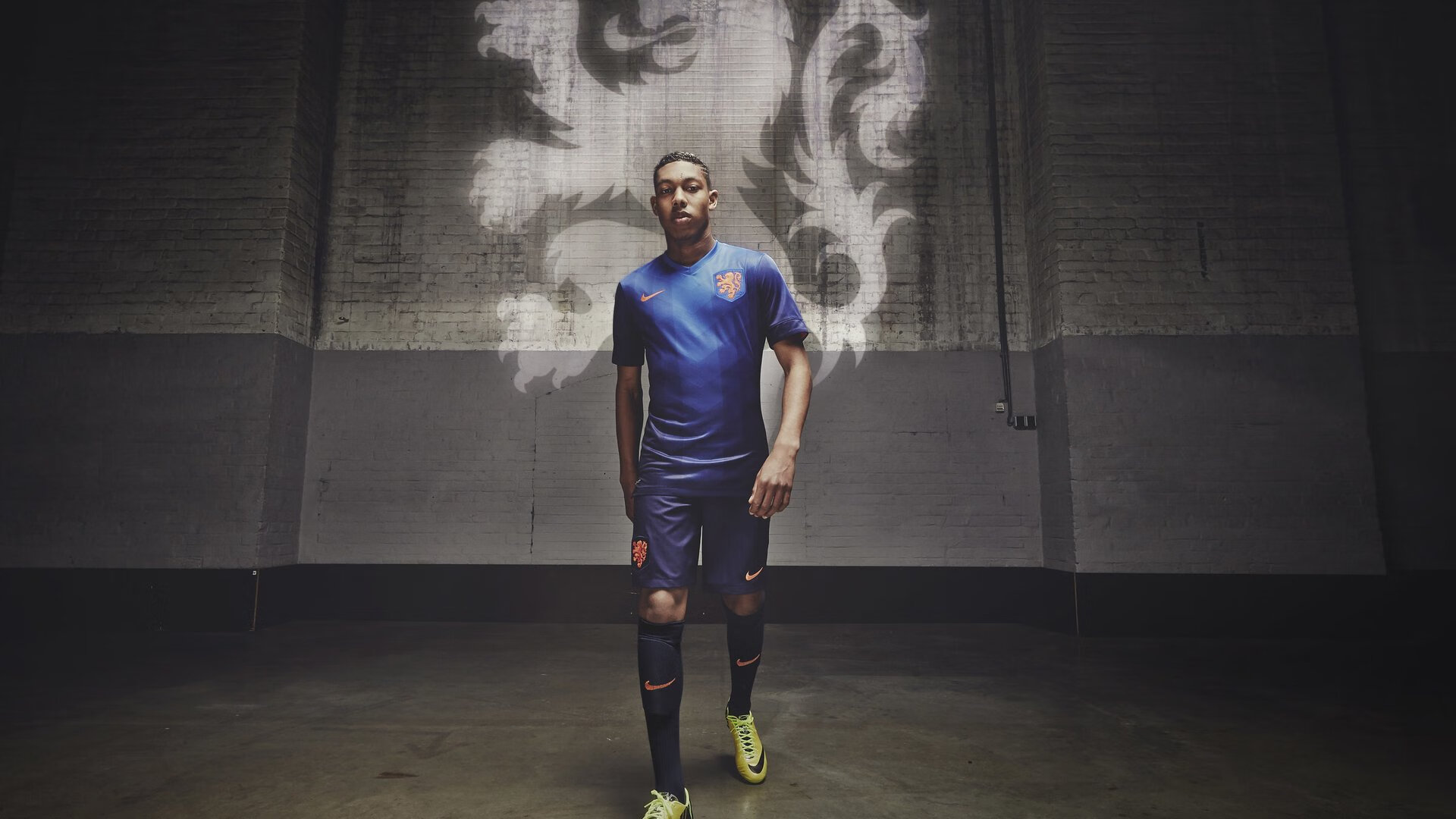 足球青训保障机制覆盖学籍与保险管理,足球青训要多少学费